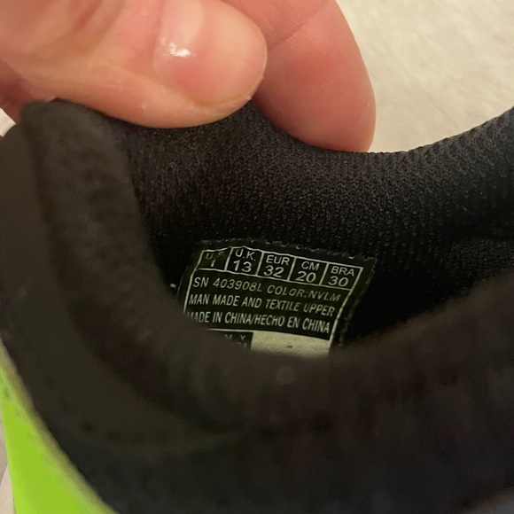 Sketchers size 1 for kid. Navy blue & lime green! - Picture 3 of 5